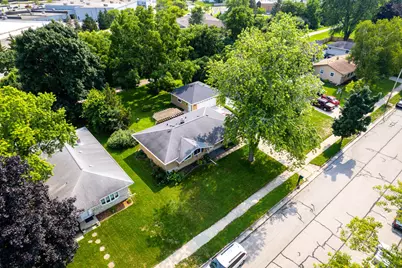 211  Maple St, Grafton, WI 53024 - Photo 34
