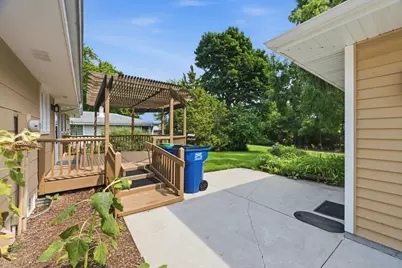 211  Maple St, Grafton, WI 53024 - Photo 24