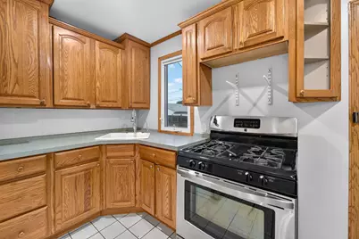 3822 S 19th St, Milwaukee, WI 53221 - Photo 8