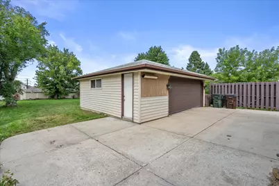 2722 E Denton Ave, Saint Francis, WI 53235 - Photo 30