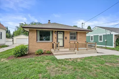 2722 E Denton Ave, Saint Francis, WI 53235 - Photo 2