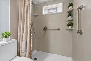 2722 E Denton Ave, Saint Francis, WI 53235 - Photo 16