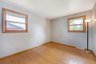 5710 Freedy Ave, Racine, WI 53406 - Photo 10
