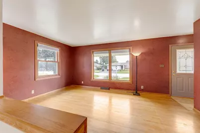 5710  Freedy Ave, Racine, WI 53406 - Photo 4