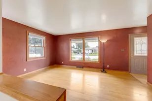 5710 Freedy Ave, Racine, WI 53406 - Photo 4