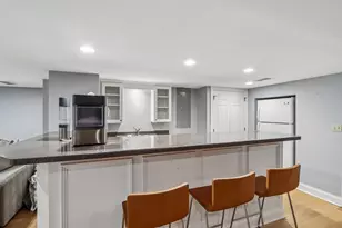 165 Hickory Dr, Delafield, WI 53018 - Photo 60