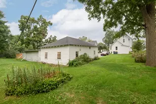 809 Lincoln Ave, Waukesha, WI 53186 - Photo 6
