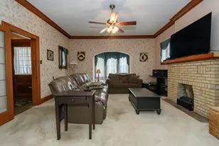 809 Lincoln Ave, Waukesha, WI 53186 - Photo 10