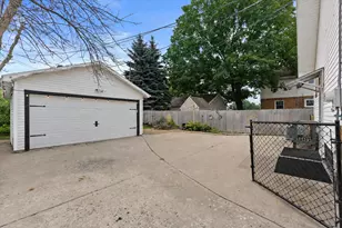 7519 10th Ave, Kenosha, WI 53143 - Photo 24