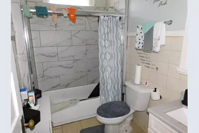 526 N 32nd St #528, Milwaukee, WI 53208 - Photo 12