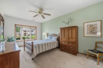 827  Cheyenne Ave #Unit D, Grafton, WI 53024 - Photo 12