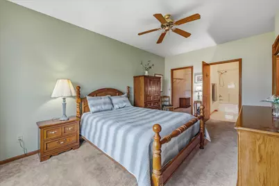 827  Cheyenne Ave #Unit D, Grafton, WI 53024 - Photo 14