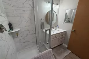 240 Marina Ct, Racine, WI 53185 - Photo 26