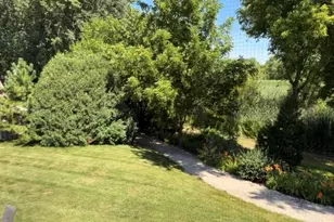 240 Marina Ct, Racine, WI 53185 - Photo 36