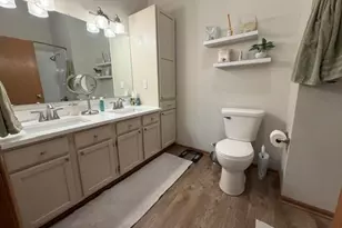 240 Marina Ct, Racine, WI 53185 - Photo 22