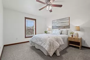 406 Coronado Cir, Onalaska, WI 54650 - Photo 12