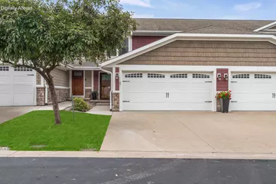 406  Coronado Cir, Onalaska, WI 54650 - Photo 2