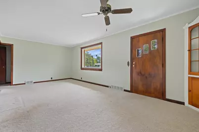 3316  3 Mile Rd, Racine, WI 53404 - Photo 4