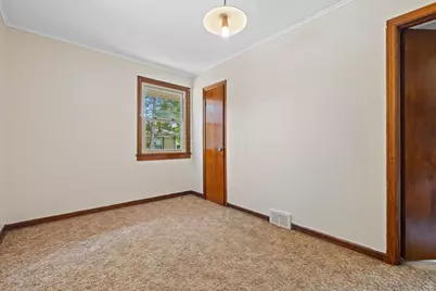 3316  3 Mile Rd, Racine, WI 53404 - Photo 12