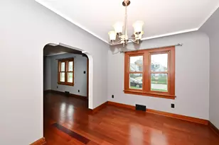 1828 E Eden Pl, Saint Francis, WI 53235 - Photo 6
