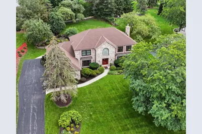 2130  Derrin Ln, Brookfield, WI 53045 - Photo 4