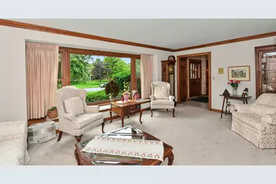 2130  Derrin Ln, Brookfield, WI 53045 - Photo 2