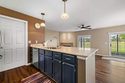 578  Geneva National Ave #6-55, Geneva, WI 53147 - Photo 4