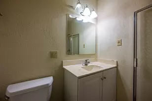 9256 N 70th St, Milwaukee, WI 53223 - Photo 10