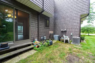 9256 N 70th St, Milwaukee, WI 53223 - Photo 14
