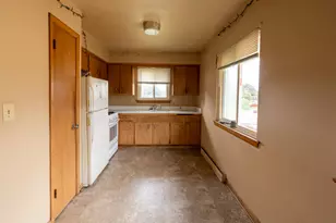 7712 W Morgan Ave, Milwaukee, WI 53220 - Photo 4