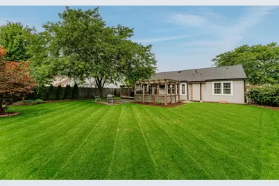 605 E Quail Run, Oak Creek, WI 53154 - Photo 50