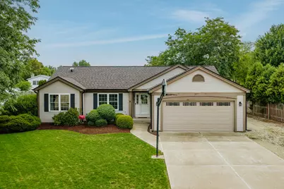 605 E Quail Run, Oak Creek, WI 53154 - Photo 2