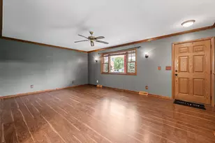 7841 Pathfinder Ln, Farmington, WI 53090 - Photo 10