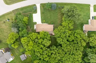 7841 Pathfinder Ln, Farmington, WI 53090 - Photo 30