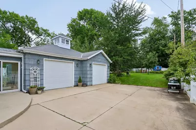 8208 N Santa Monica Blvd, Fox Point, WI 53217 - Photo 34