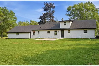 7526 W County Line Rd, Mequon, WI 53092 - Photo 66