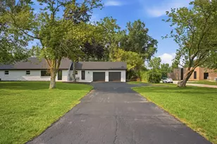 7526 W County Line Rd, Mequon, WI 53092 - Photo 54
