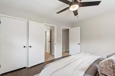 7526 W County Line Rd, Mequon, WI 53092 - Photo 26