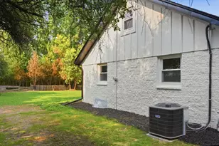 7526 W County Line Rd, Mequon, WI 53092 - Photo 62