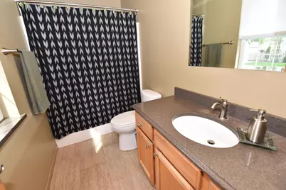 3608  Rivers Crossing Dr, Waukesha, WI 53189 - Photo 14