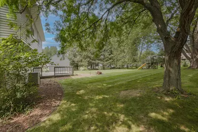 980  Bartlett Dr, Oconomowoc, WI 53066 - Photo 24