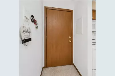 410  Cheviot Chase - #3, Waukesha, WI 53186 - Photo 6