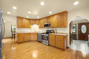 12405 W Euclid Ave, New Berlin, WI 53151 - Photo 6