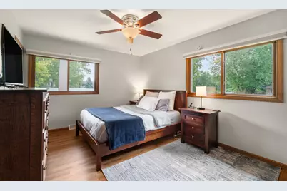 12405 W Euclid Ave, New Berlin, WI 53151 - Photo 16
