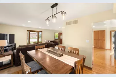 12405 W Euclid Ave, New Berlin, WI 53151 - Photo 10