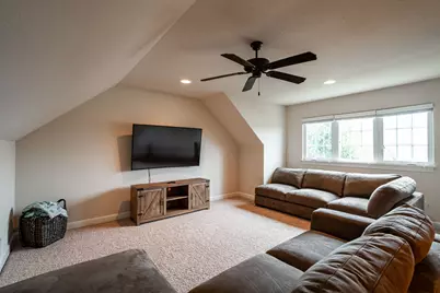 1032  Juniper Ln, Hartford, WI 53027 - Photo 22