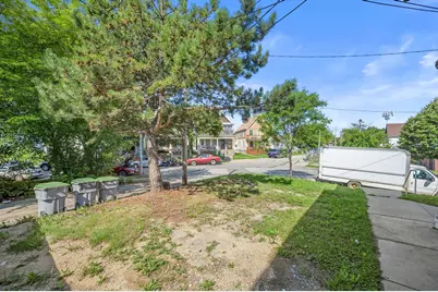 3258 N 23rd St, Milwaukee, WI 53206 - Photo 30