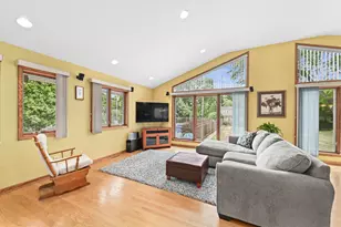 9515 W Hadley St, Milwaukee, WI 53222 - Photo 18