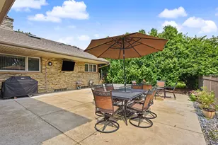 9515 W Hadley St, Milwaukee, WI 53222 - Photo 8