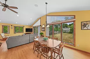 9515 W Hadley St, Milwaukee, WI 53222 - Photo 16